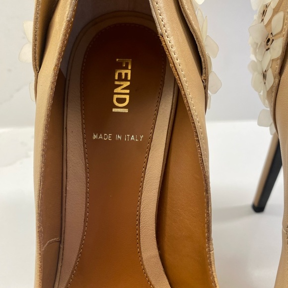 FENDI Spuntata White Floral Heel Platform Peep Toe Nude Shoes Size 7.5 - Picture 5 of 11